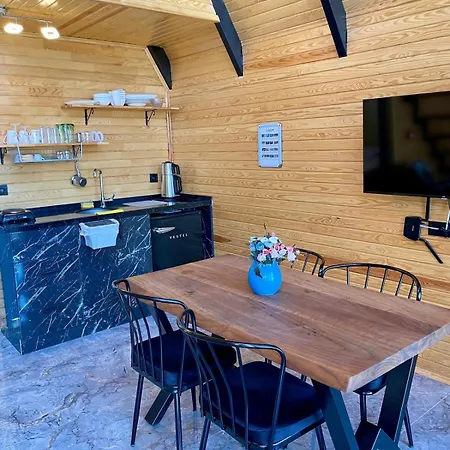 Holiday home Sakarya Kurtkoey Dibektas Da 2 1 Salon Oezel Havuz -goel Manzarali - 5 Kisilik Bungalov-bng-116 Sapanca